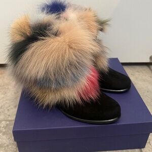 Stuart Weitzman midgofurit real fur booties